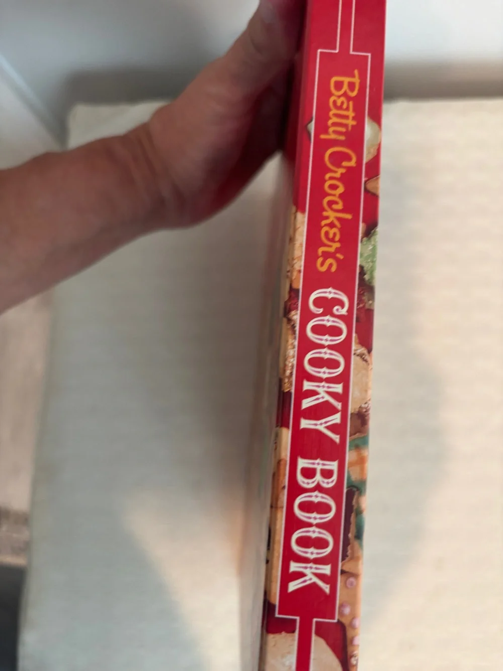 Betty Crocker Orginal Cooky Book, Reprinted Brand New
